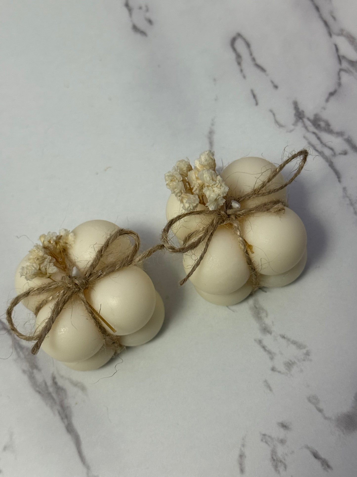 Luscious Vanilla bubble candle favors